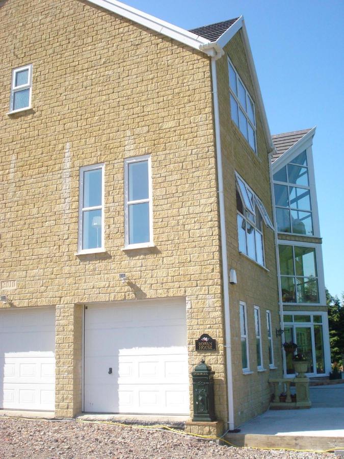 Rowan House Bed Breakfast Main House & Self Contained Self Catering Apartment Cymmer Exterior photo