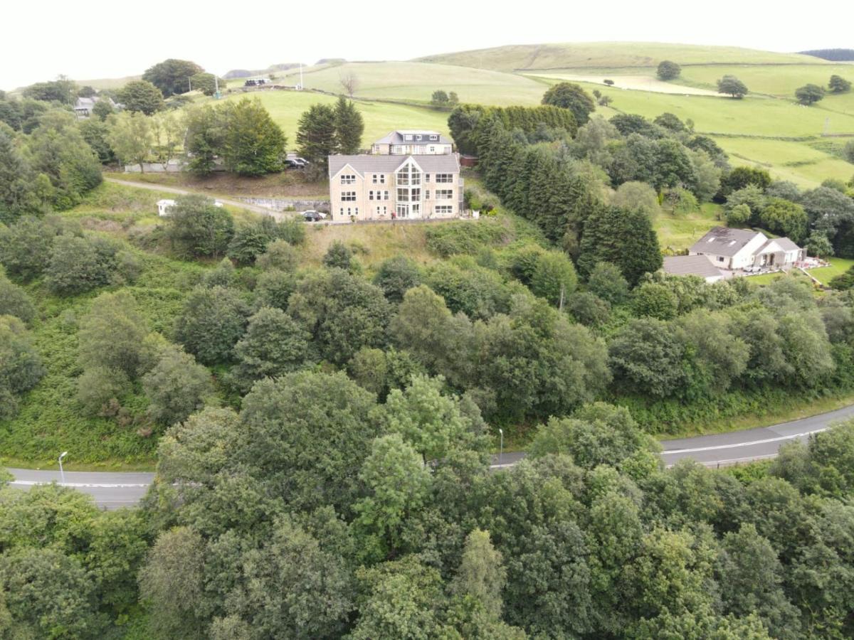 Rowan House Bed Breakfast Main House & Self Contained Self Catering Apartment Cymmer Exterior photo