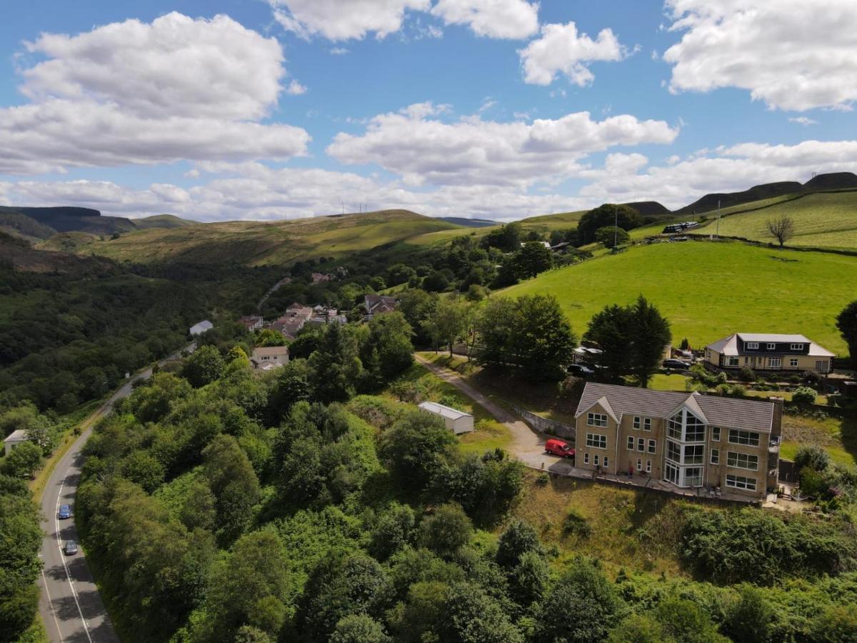 Rowan House Bed Breakfast Main House & Self Contained Self Catering Apartment Cymmer Exterior photo