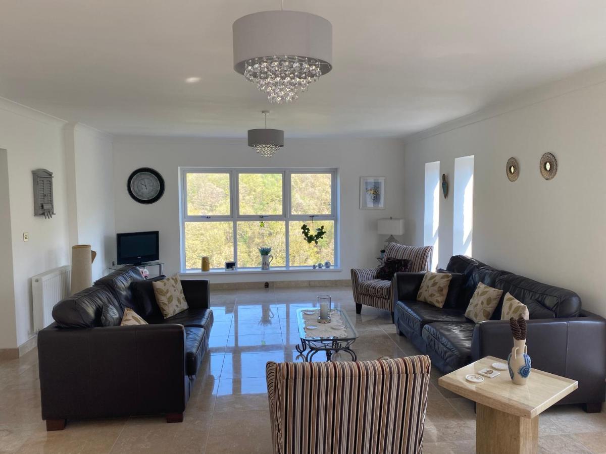 Rowan House Bed Breakfast Main House & Self Contained Self Catering Apartment Cymmer Exterior photo